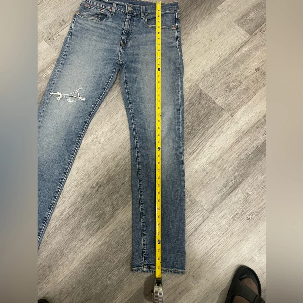 Levi's 502👖Men Premium Taper Fit Jeans with Vintage-Inspired Fading,size 31x32